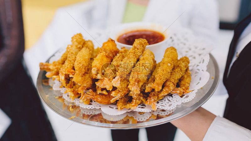 临期零食批发：揭秘背后的仓库货源之谜**