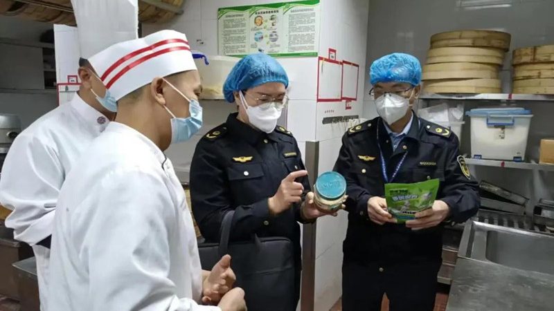 成都餐饮加盟总部支持服务：加盟商的坚实后盾